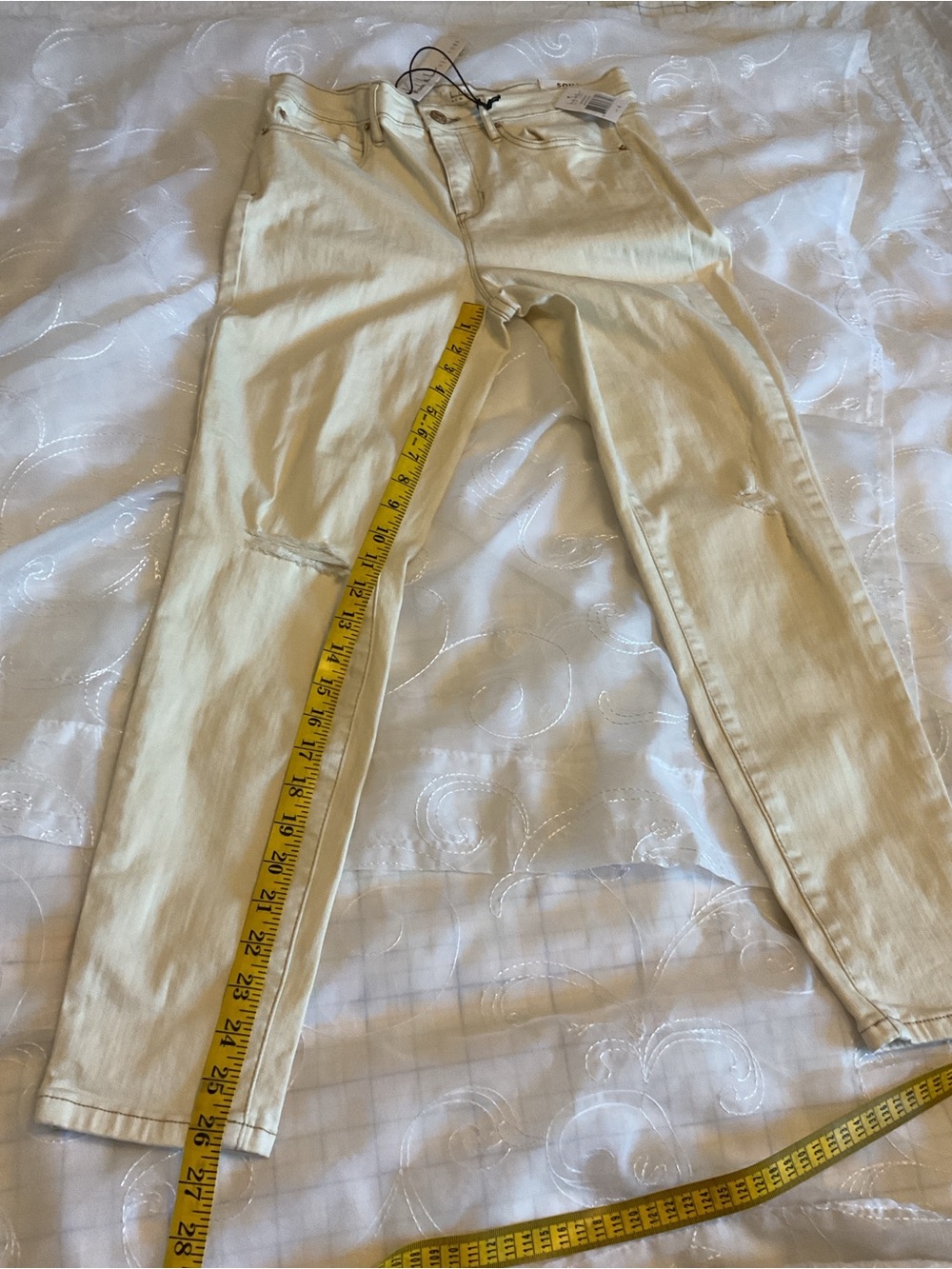 Nicole Miller NWT Womens Winter White Size 8 Distressed Pants - Picture 9 of 10